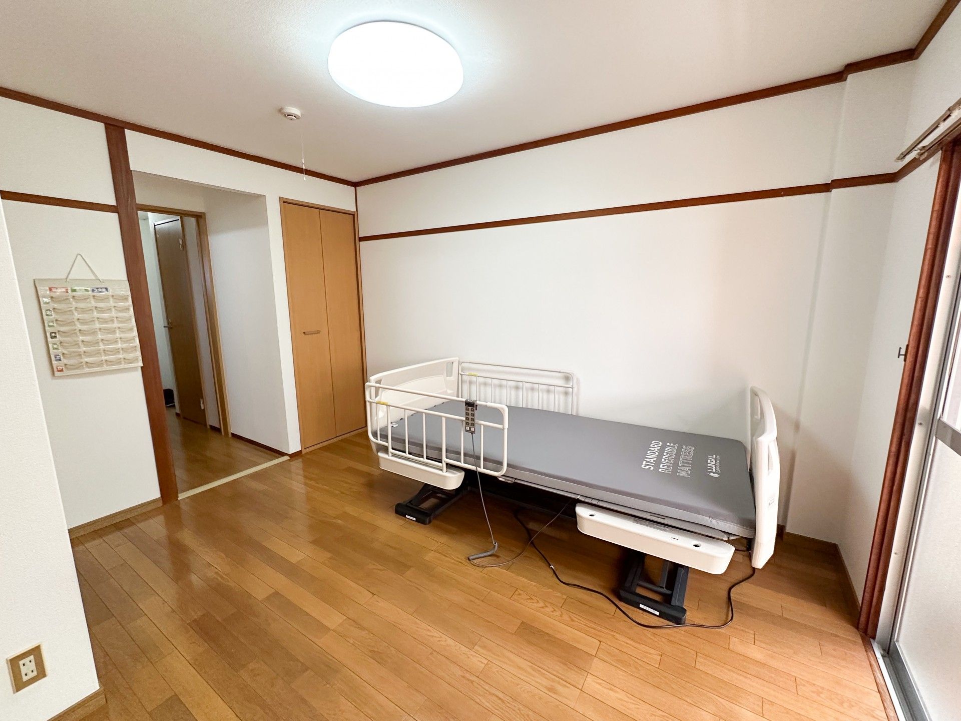 ベッドのある居室