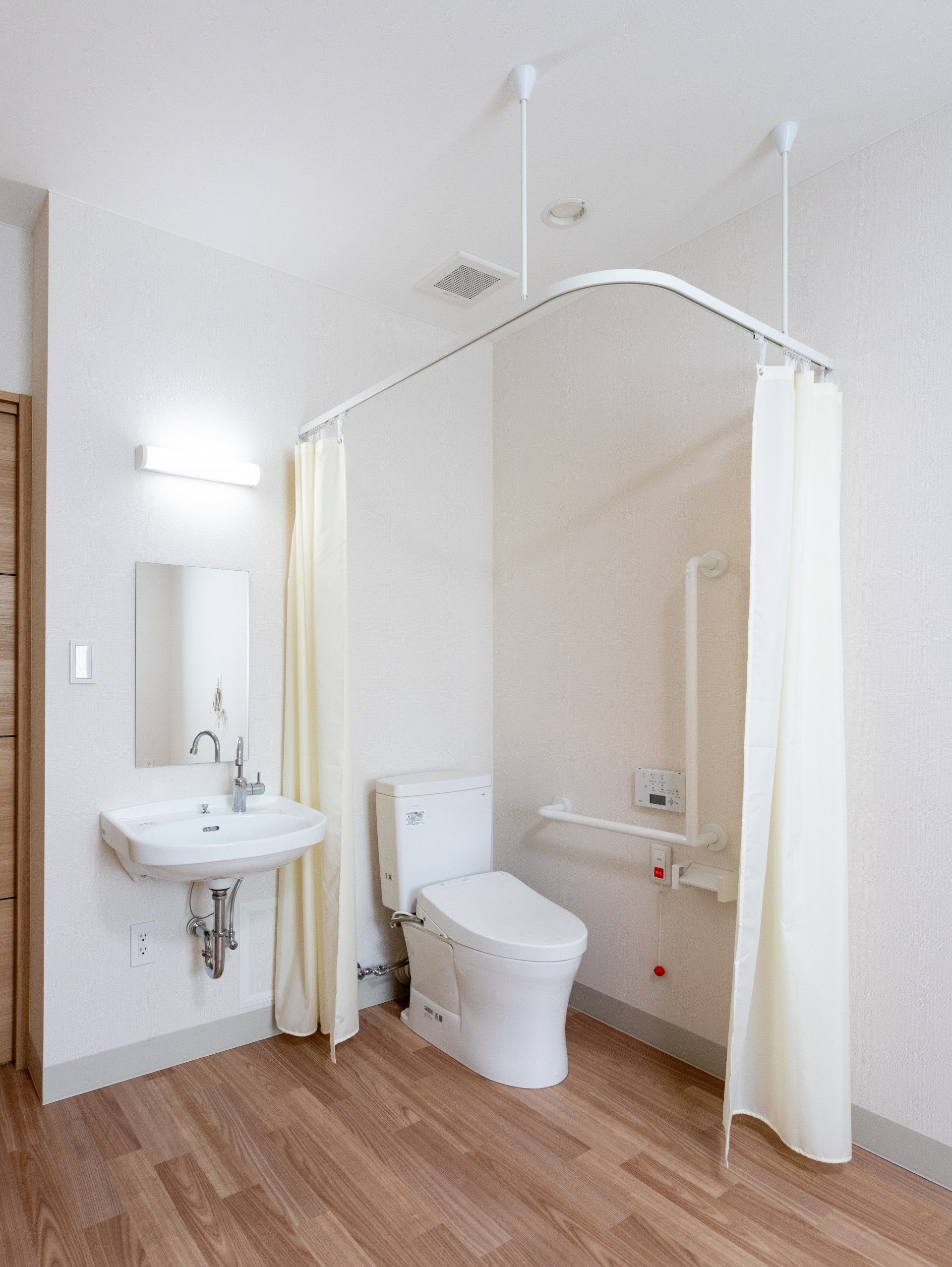 清潔なトイレスペース