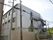 外階段のある建物