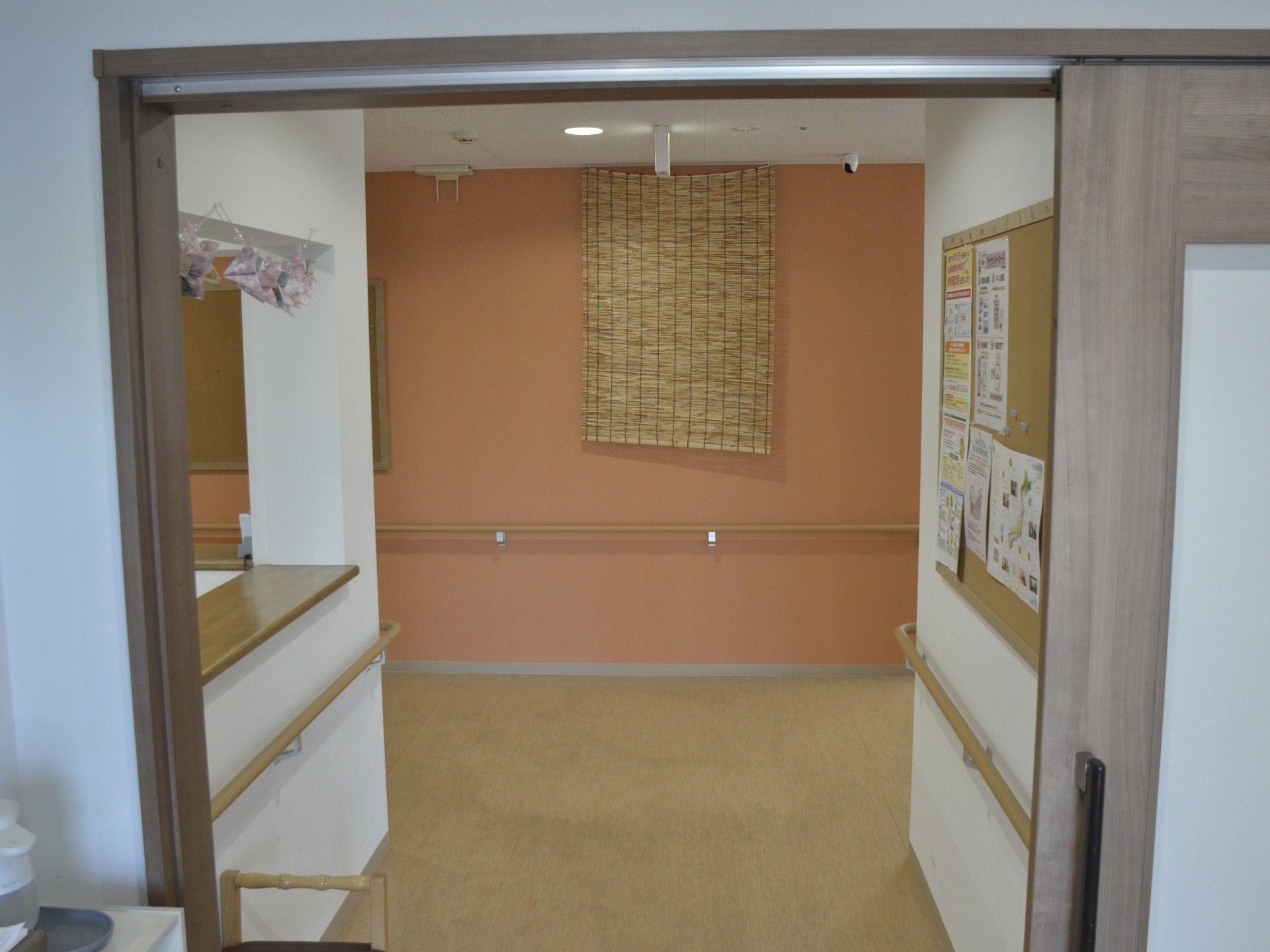 温かみのある廊下