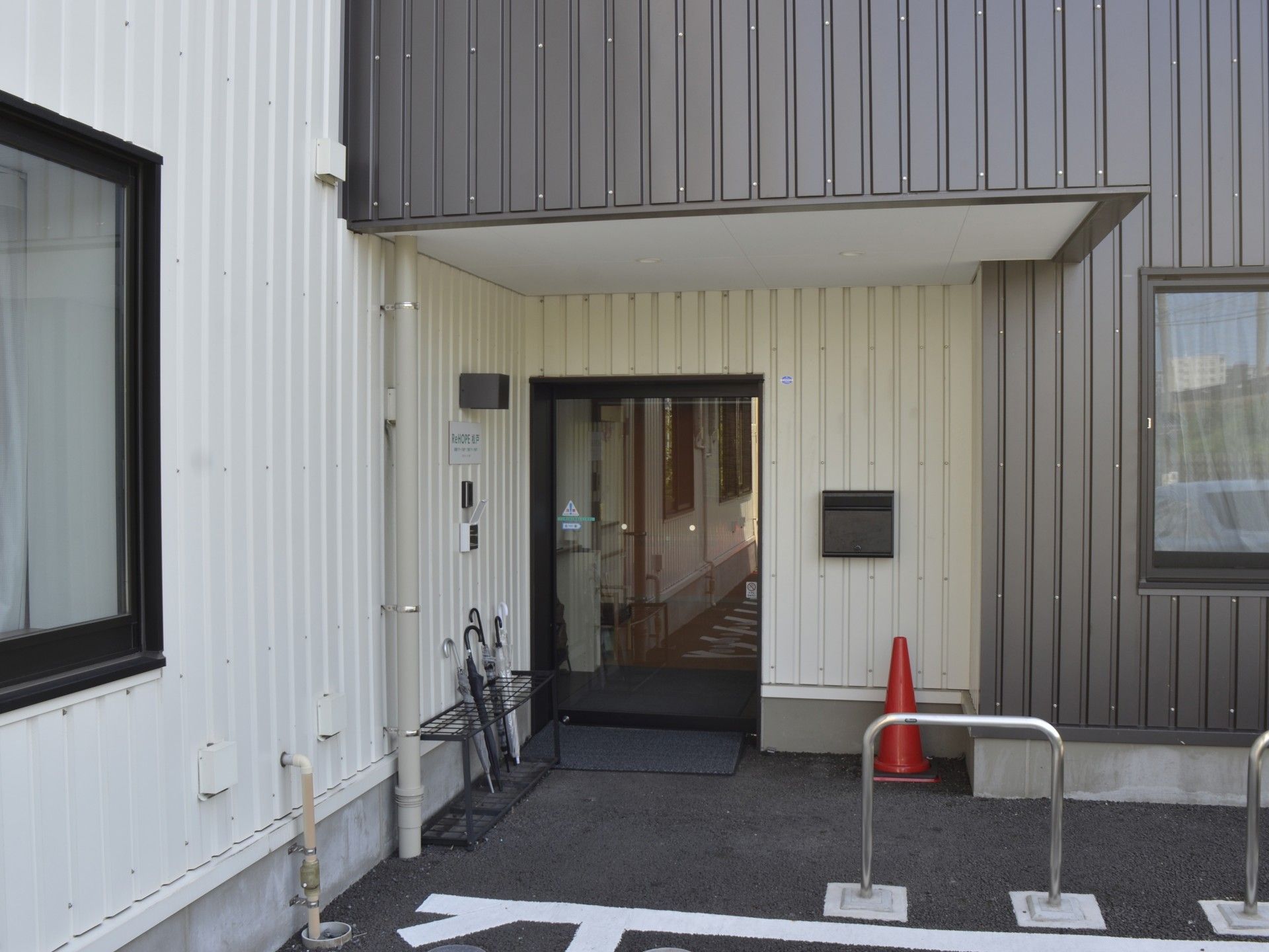 エントランスの外観