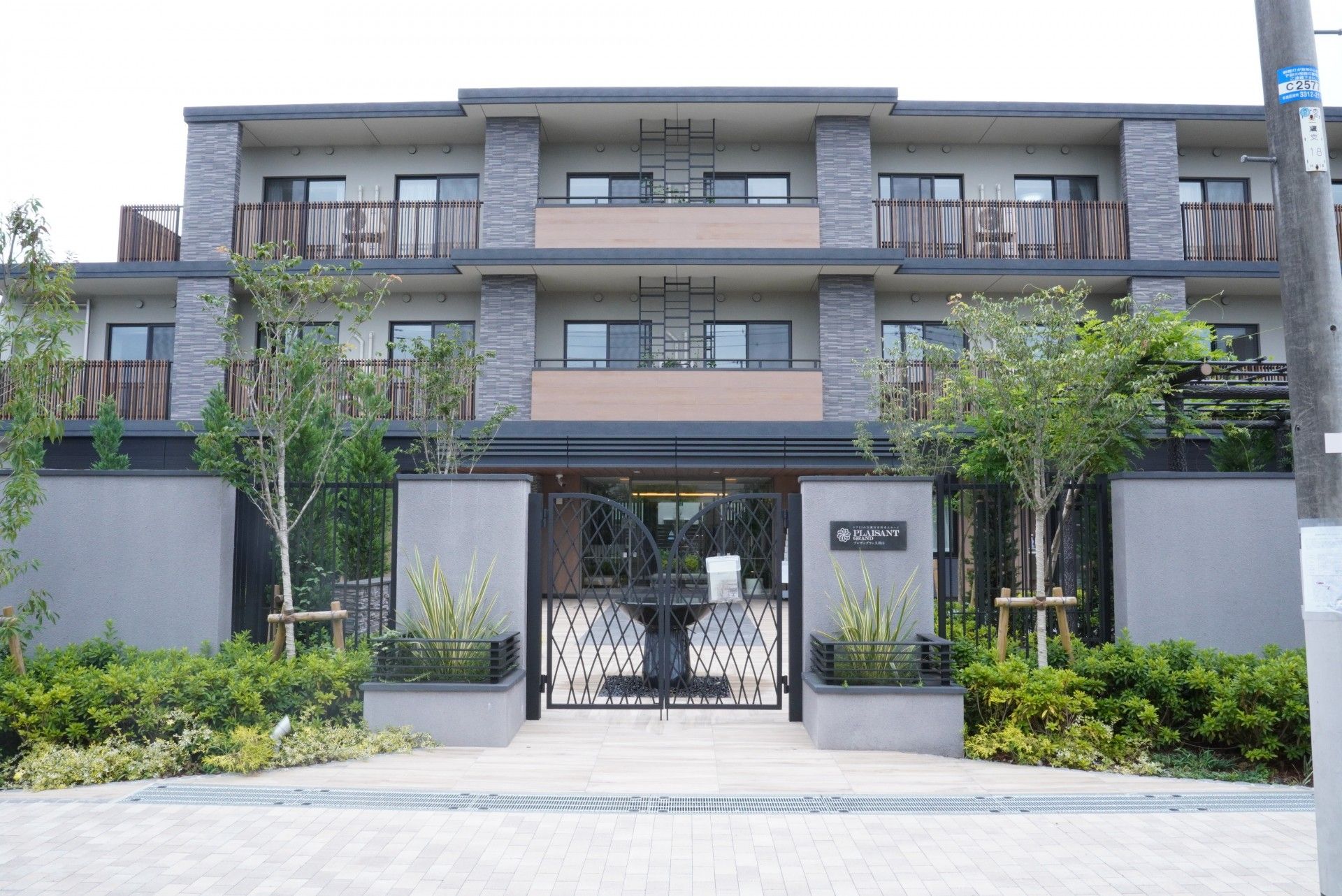 ３階建ての施設