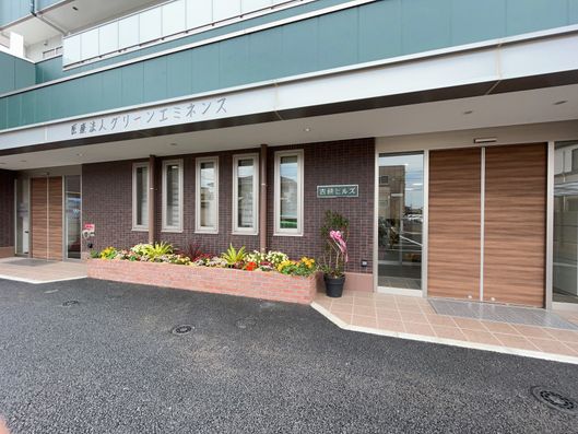 1 階エントランス