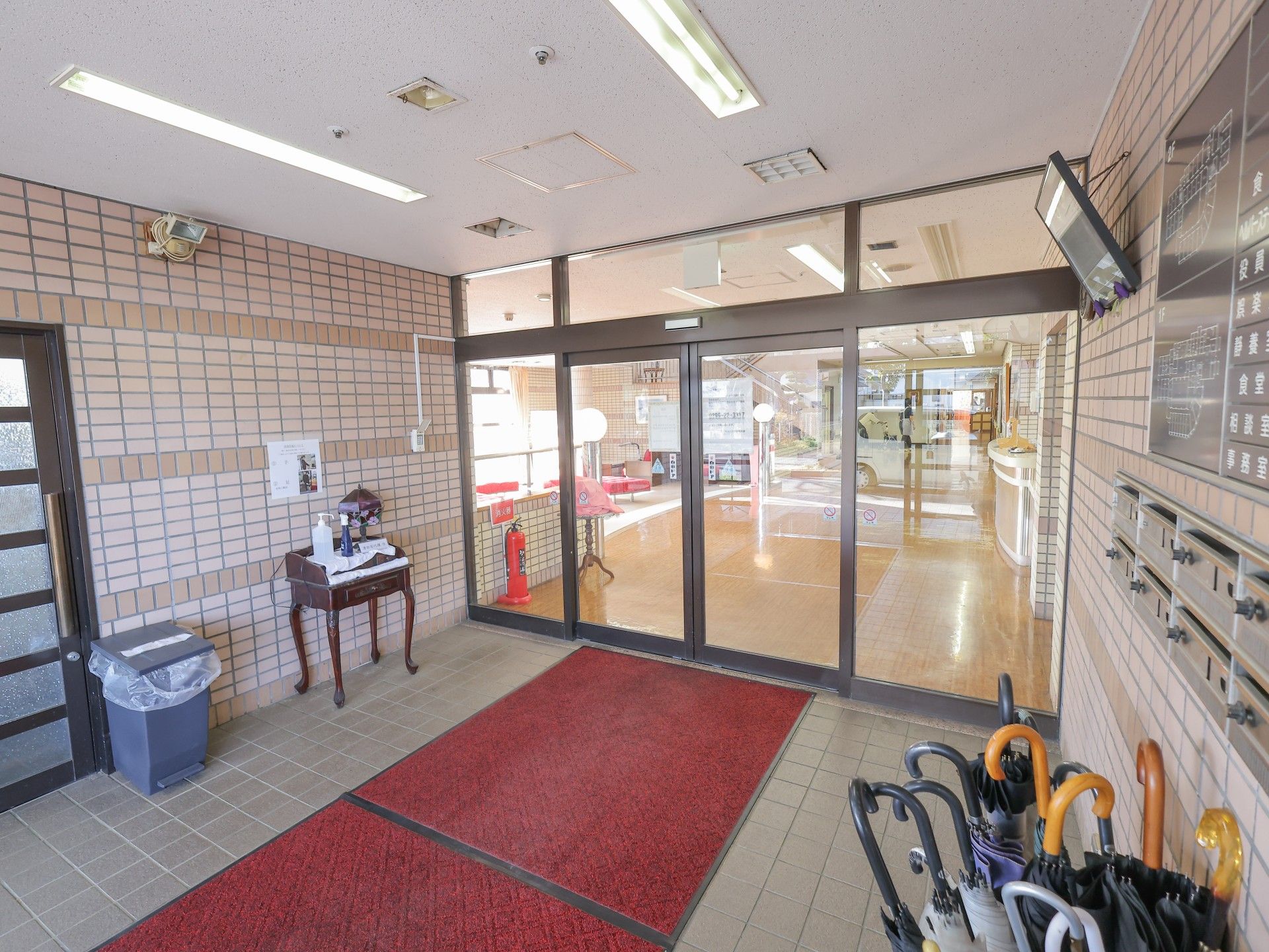 広いエントランスホール