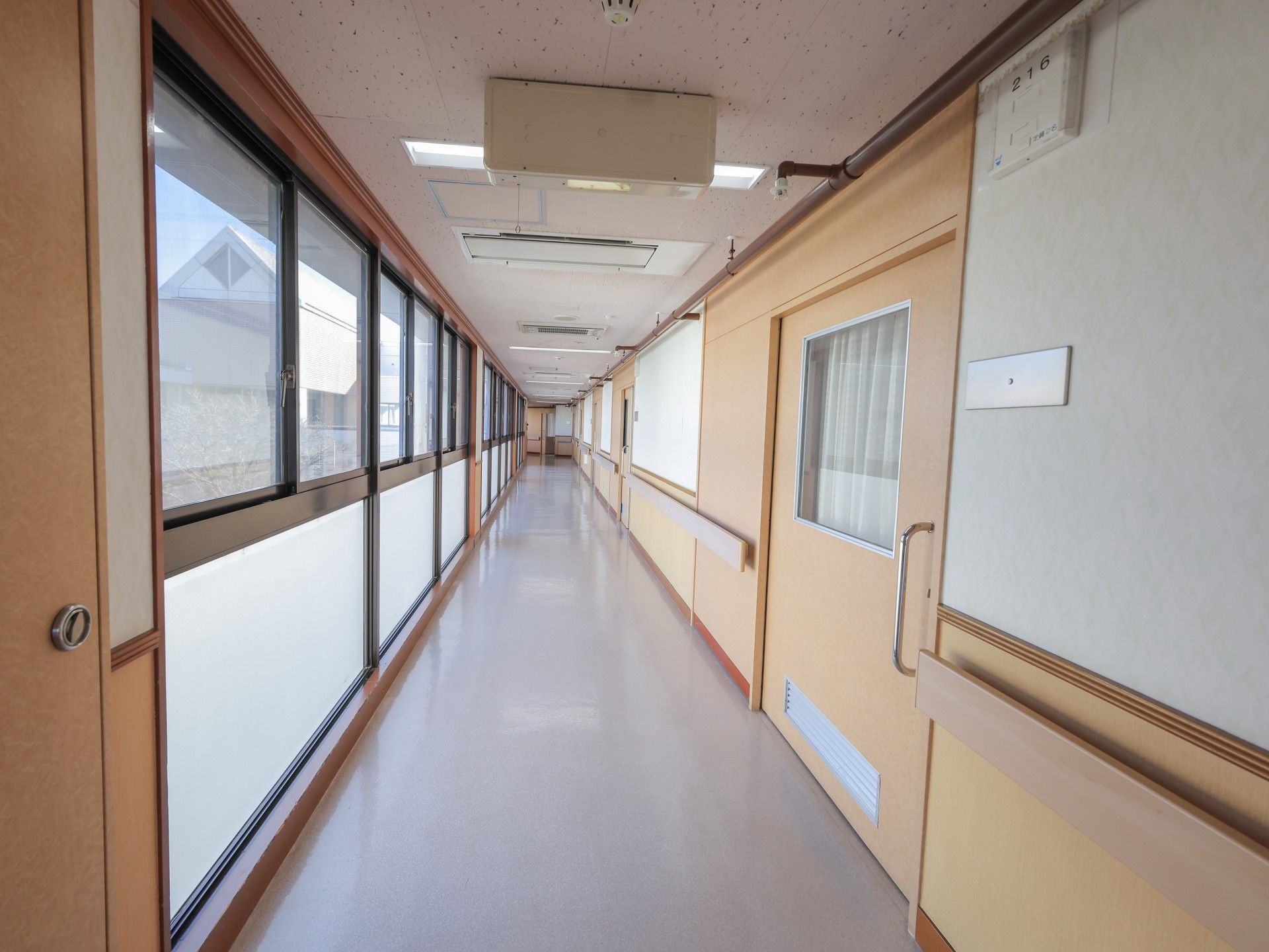明るい廊下
