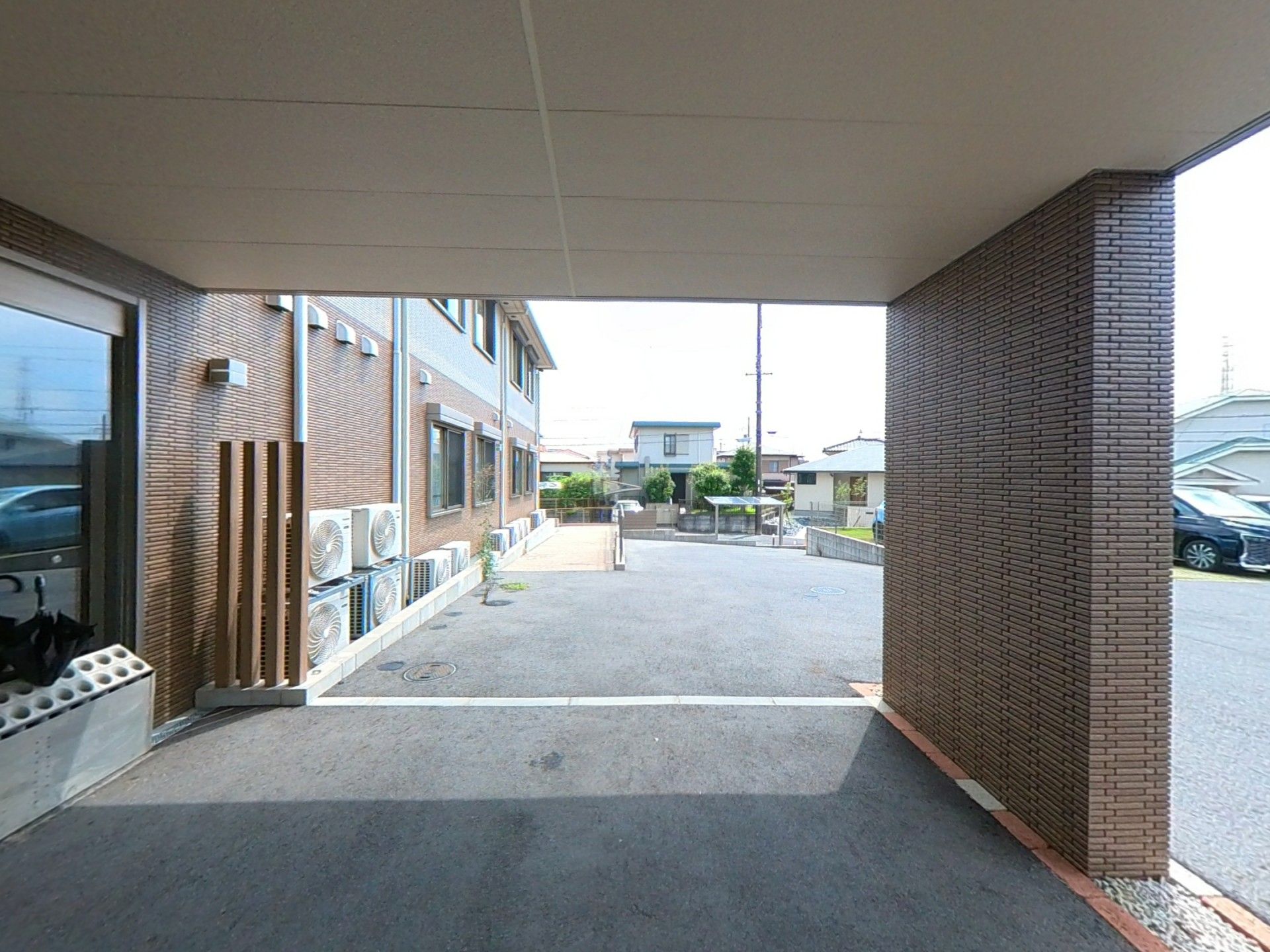 エントランスの外観