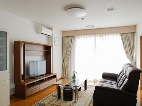 ロイヤルハウス石岡 新館の居室。居室は全て完全個室制となっておりますので、毎日をご自宅のようにお過ごしいただけます。