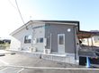 段差が排除された、車椅子の方でも楽に入館できる施設の外観