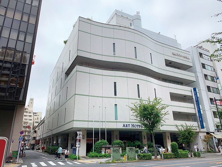 都会の快適な施設外観