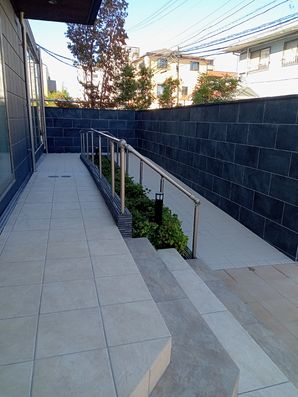 エントランス周辺