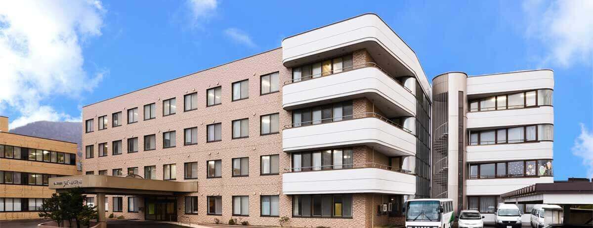 広々とした施設の外観