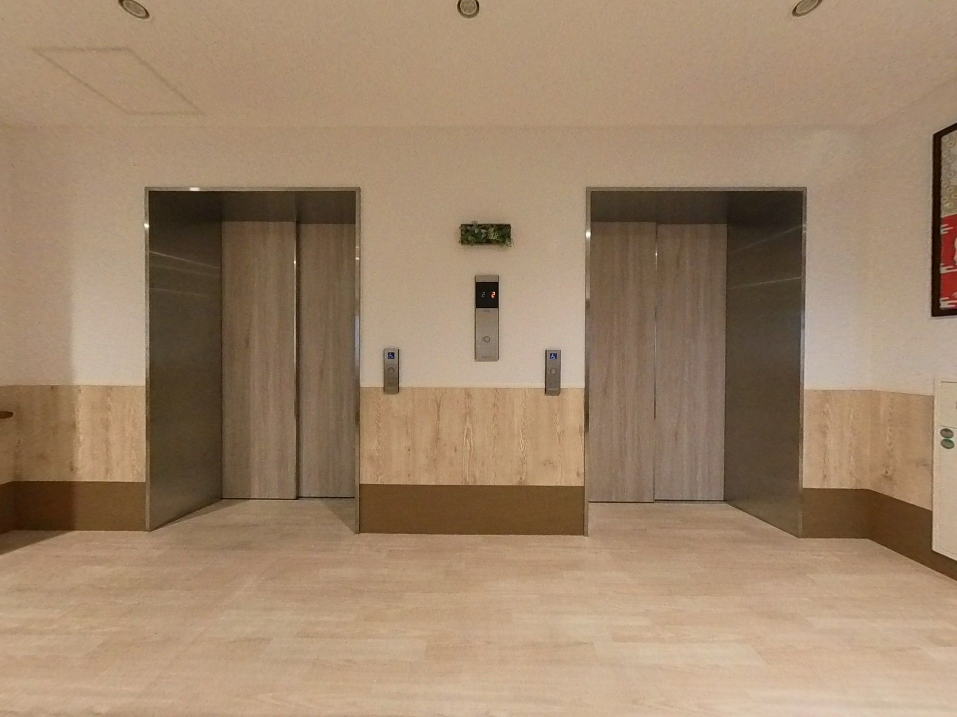 エレベーターホール