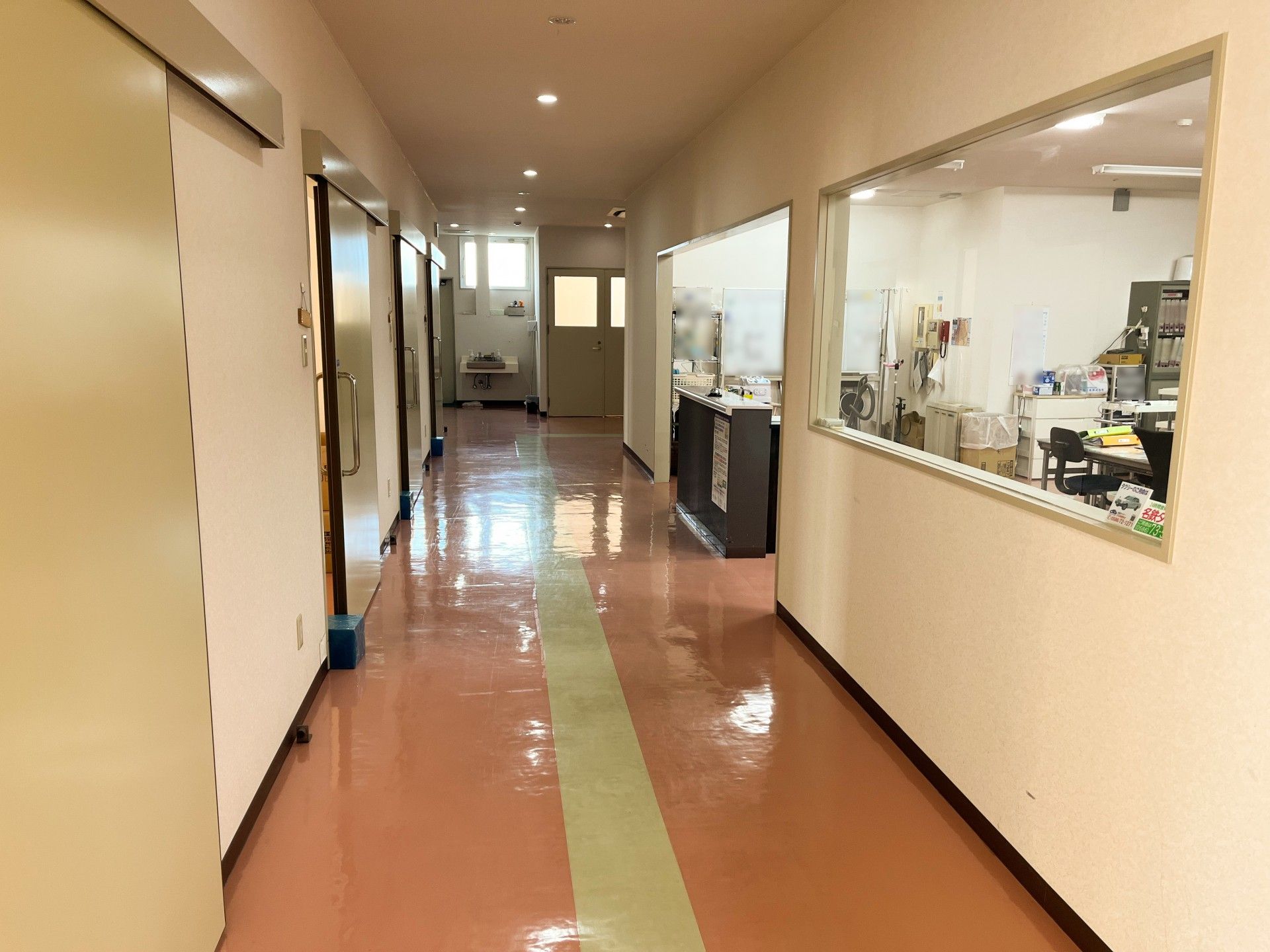 ゆったりした廊下の景観