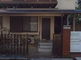 静かな住宅街にある施設外観
