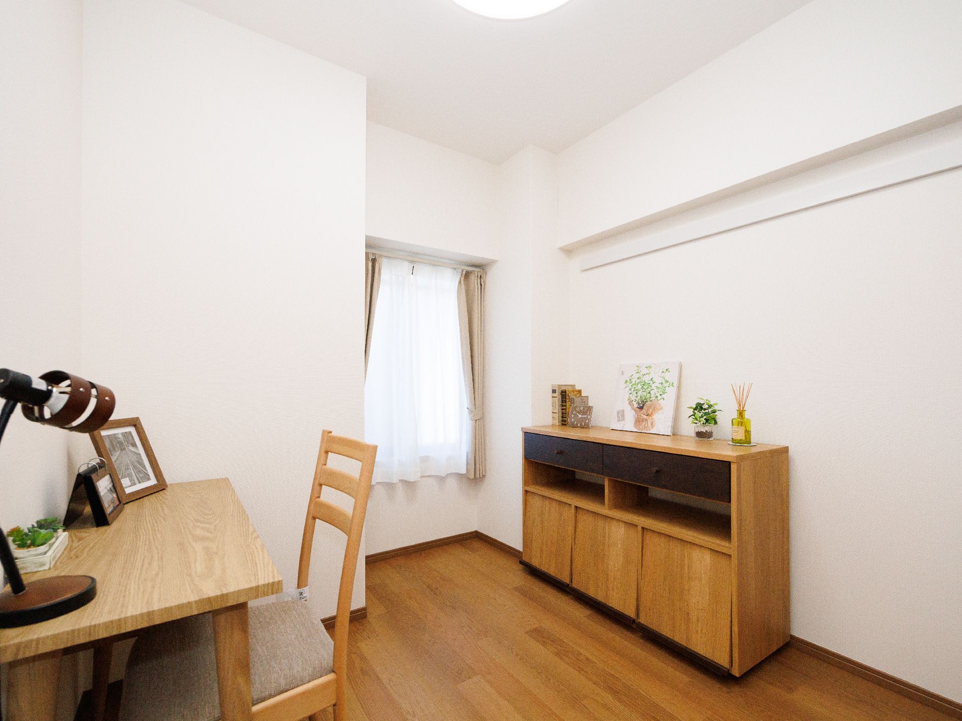面積が広く、家具を多く設置することのできる居室