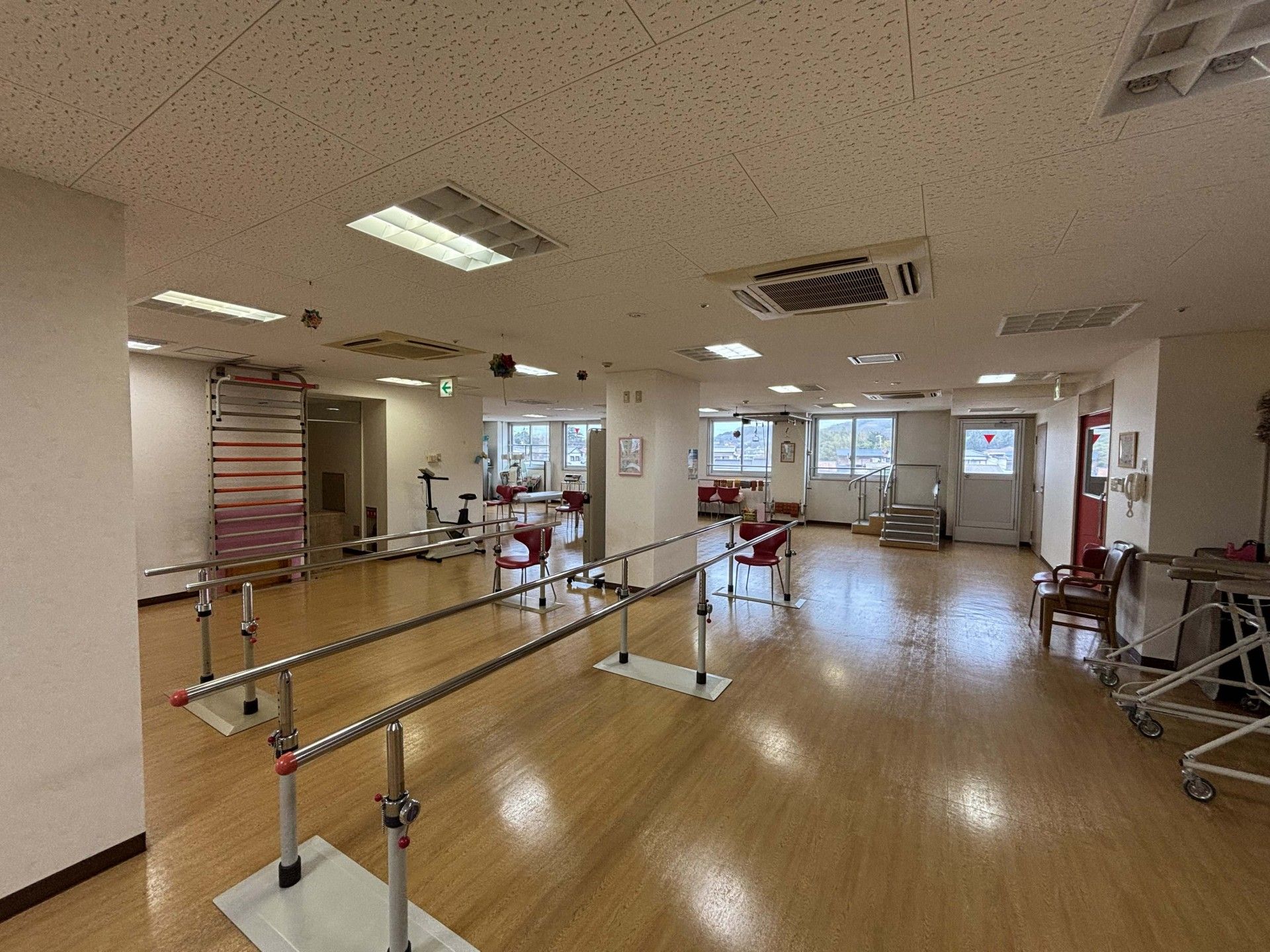 リハビリ用の広い部屋