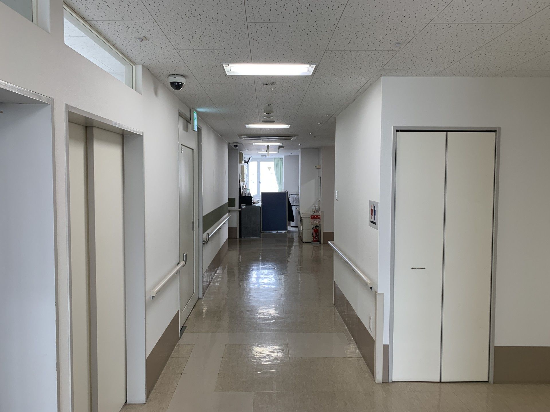 明るい廊下