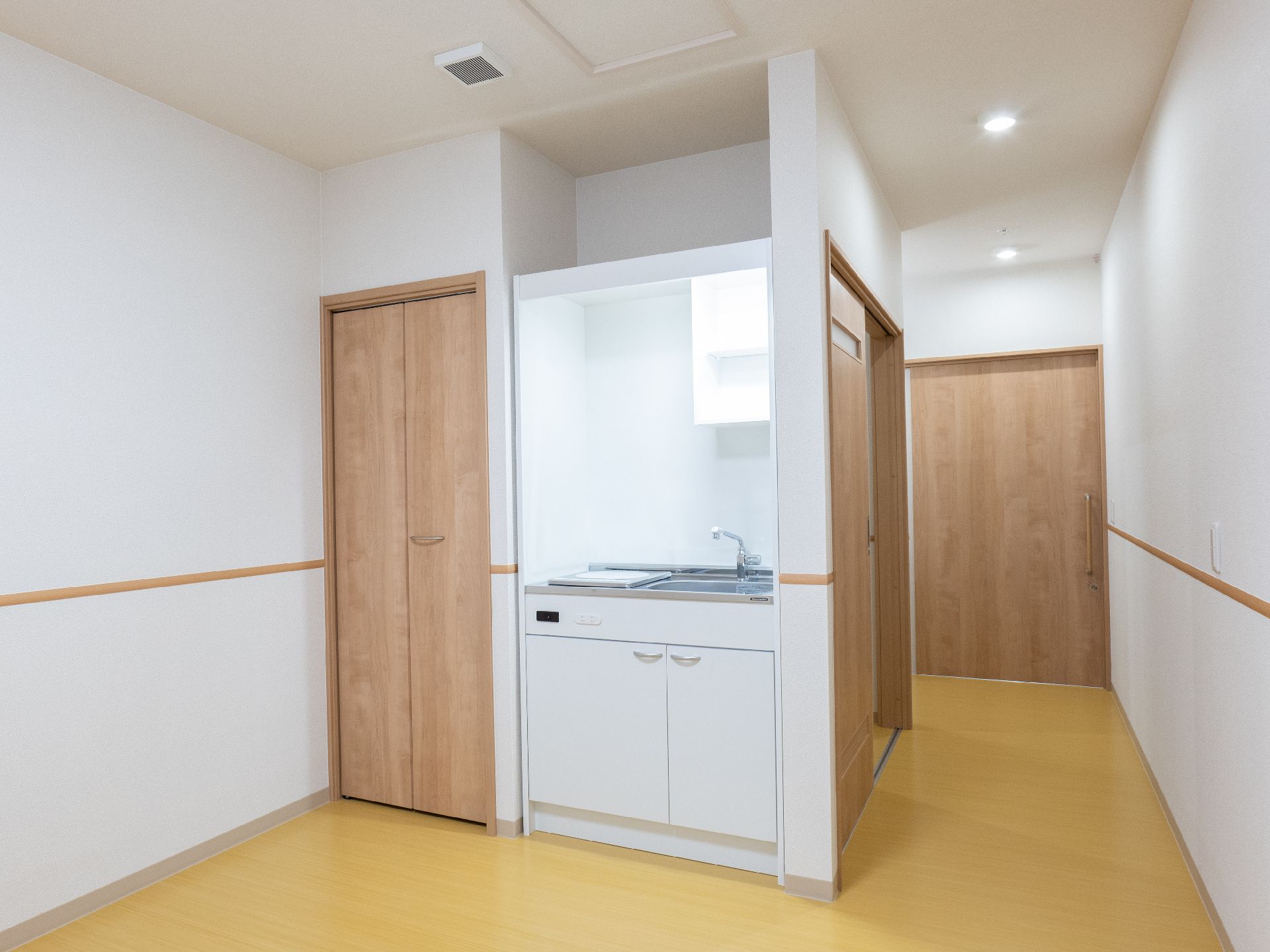 キッチンが設置された居室