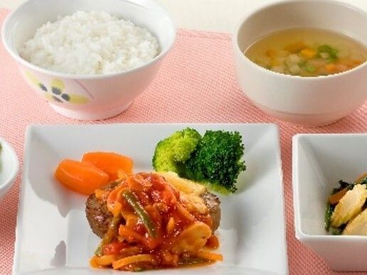 彩り豊かな食事提供