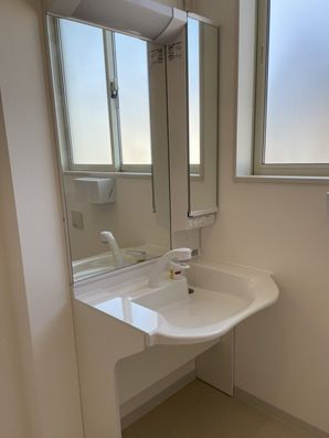 2階脱衣所　洗面台