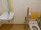 介護施設のトイレと洗面設備付き部屋