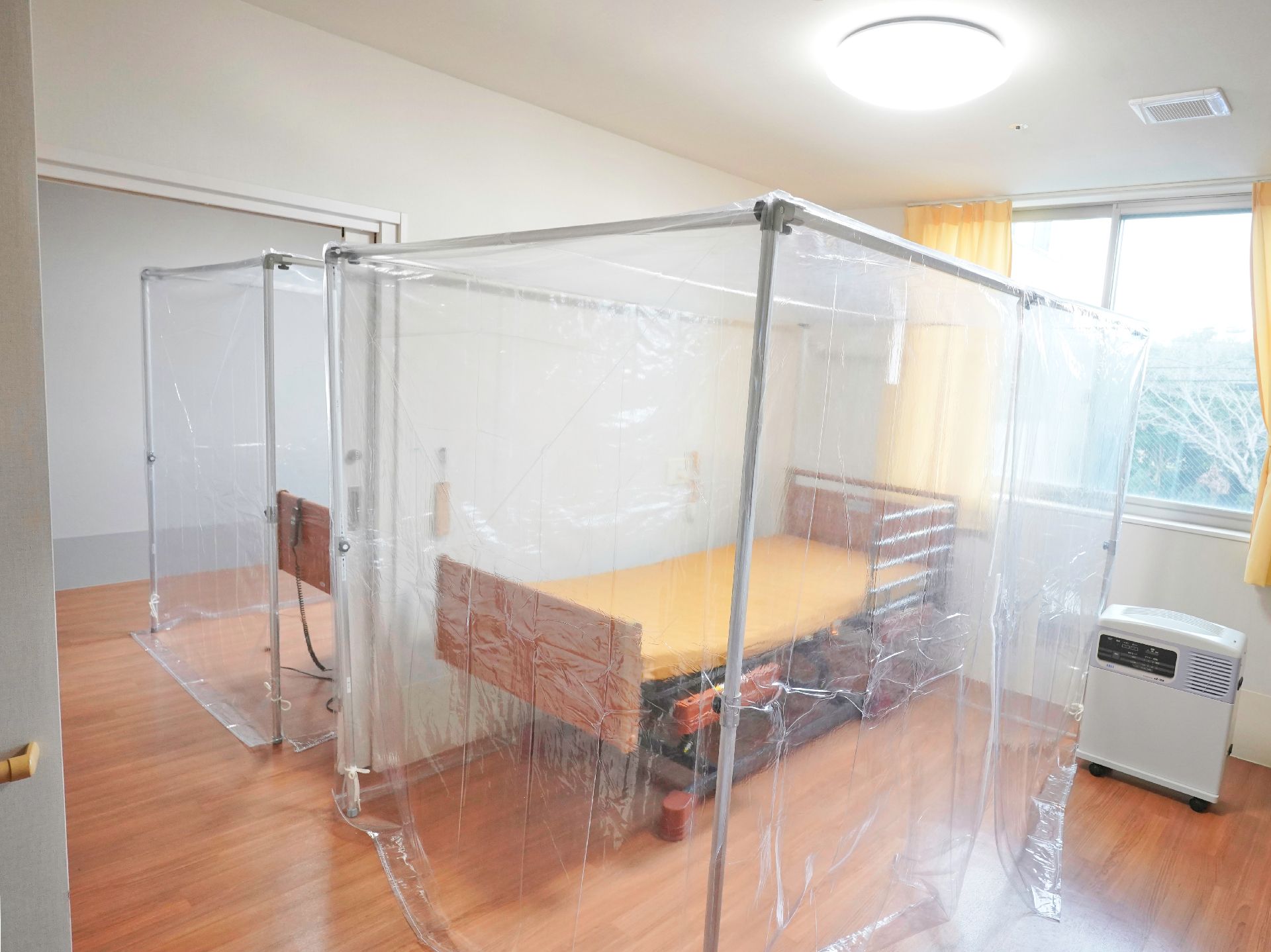 感染症対策が行われている夫婦部屋