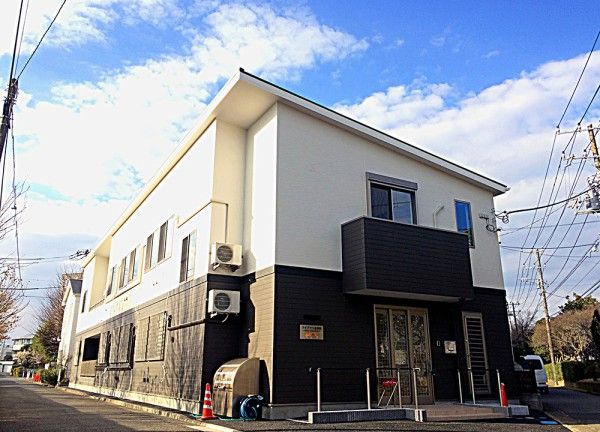 モダンな雰囲気の外観