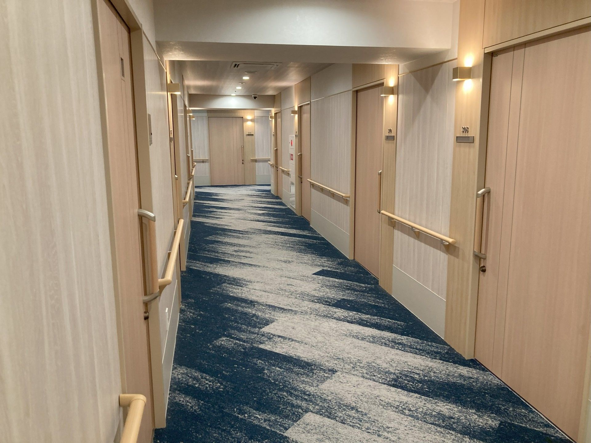 ゆったりとした廊下