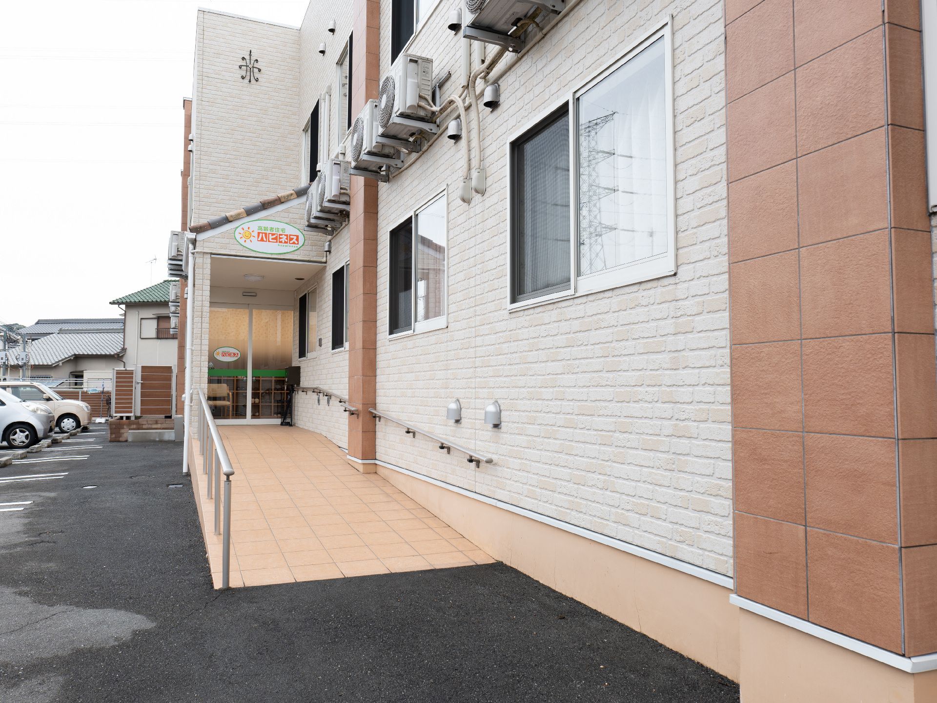 高齢者住宅の建物の外観