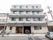 全室個室の４階建ての施設