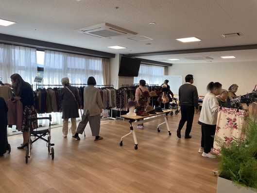 洋服移動販売イベント