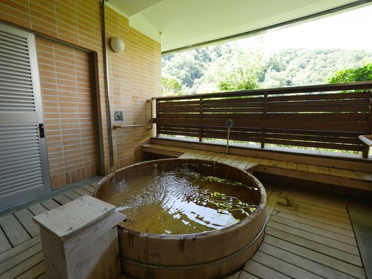 露天風呂（夏季のみ）