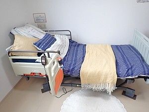 快適な居室の電動ベッド