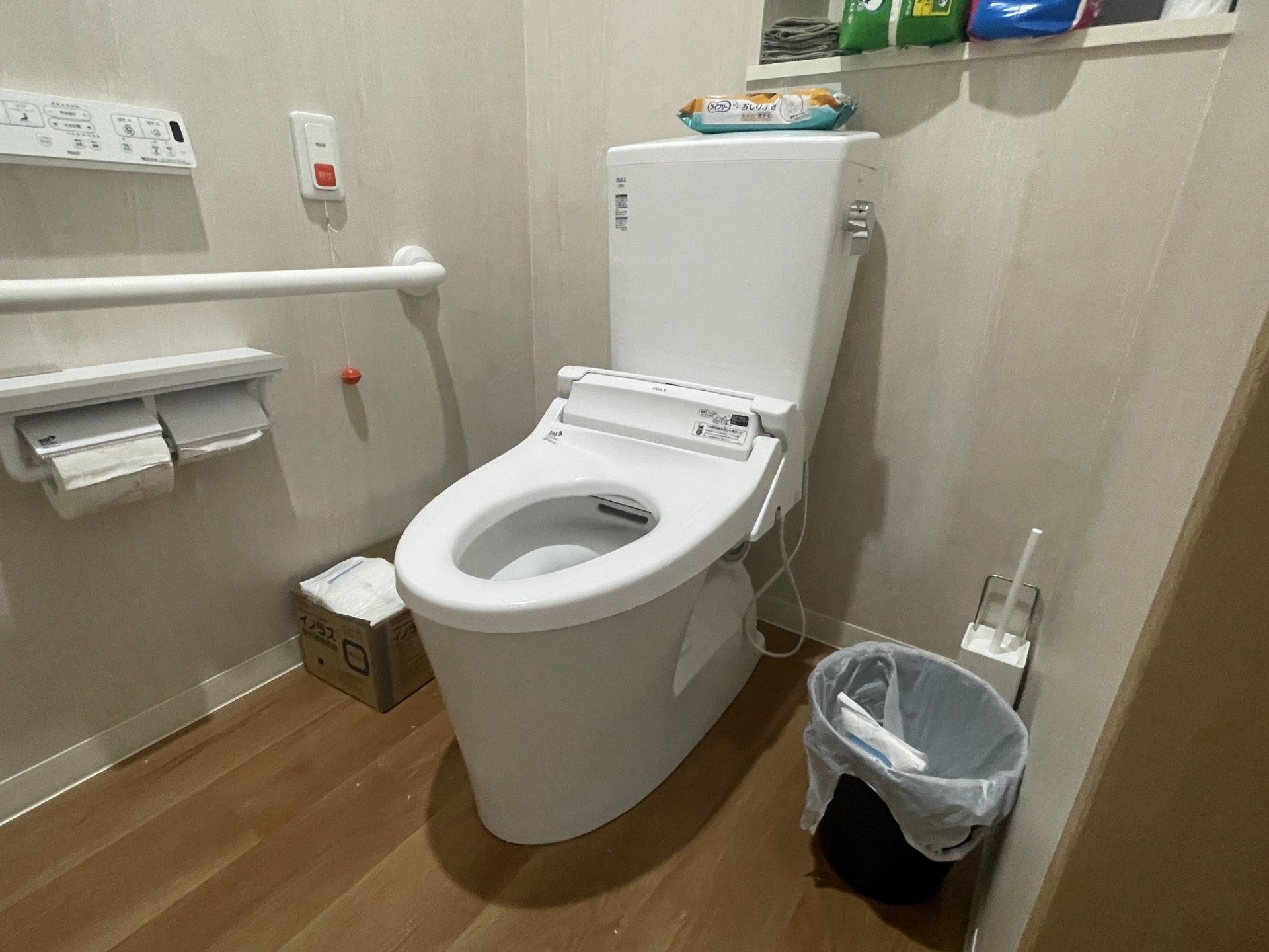 安全に配慮した設備のトイレ