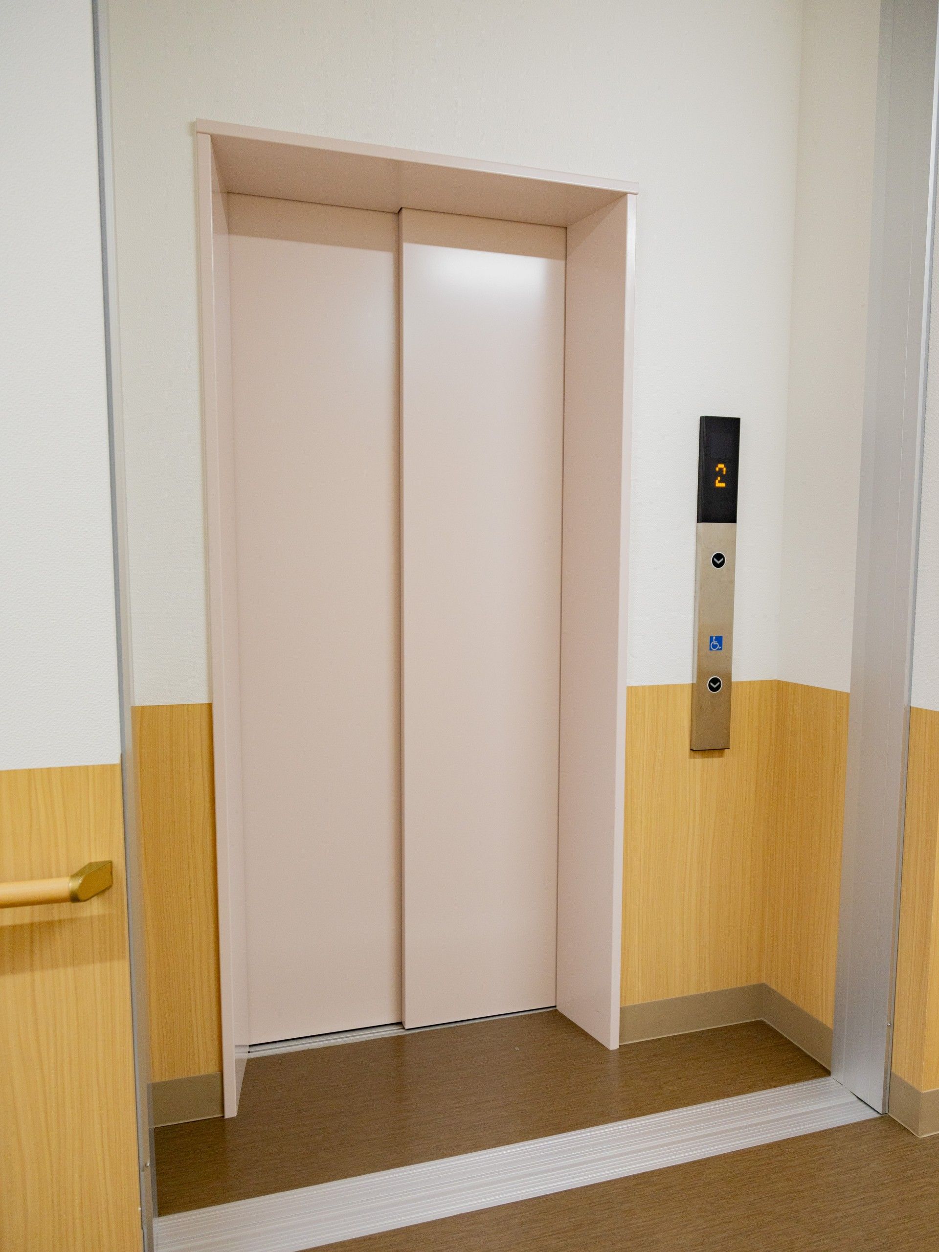 安全で使いやすいエレベーター