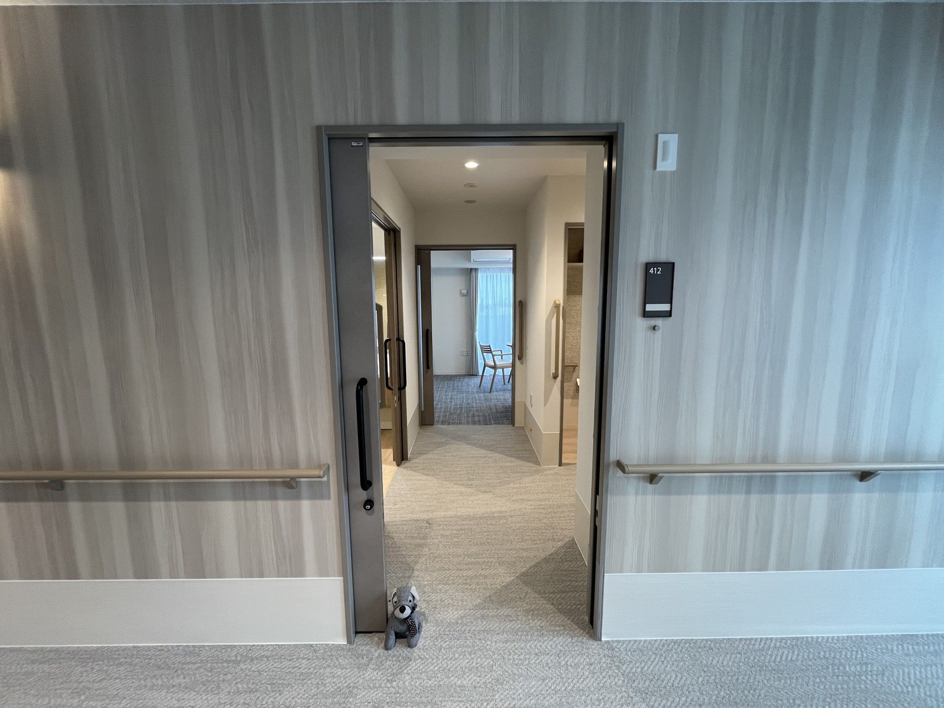 廊下の先にある部屋