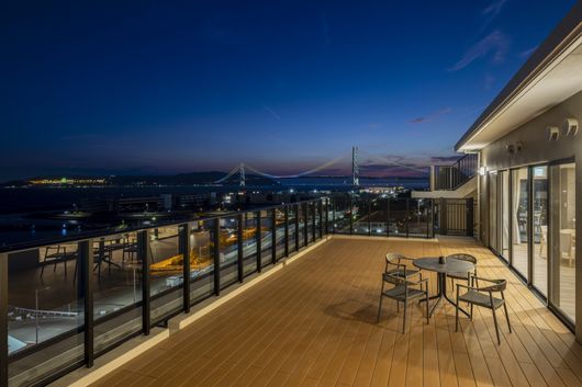 ルーフテラス　夕景