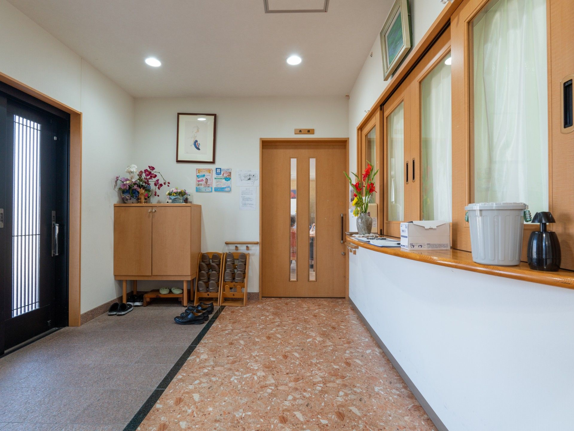 明るい玄関ホール