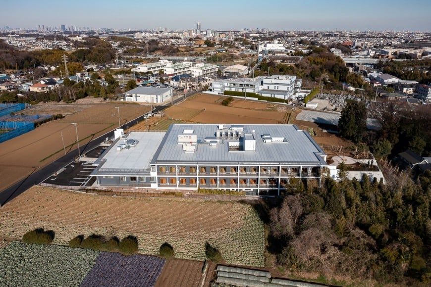 広々とした施設全景