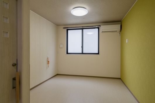 居室（家具・家電付き）