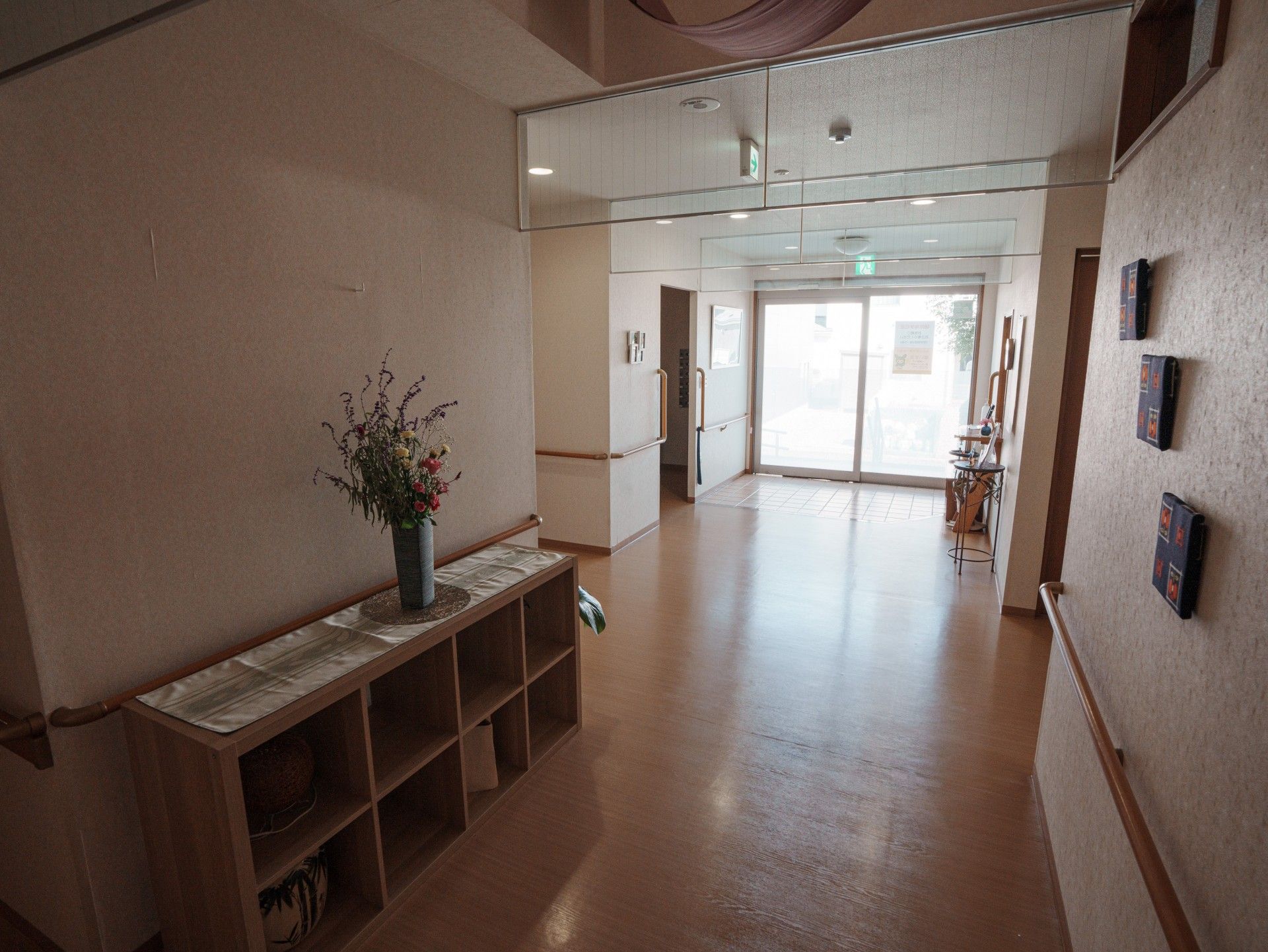 広々とした廊下