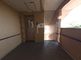 明るい廊下とエレベーター