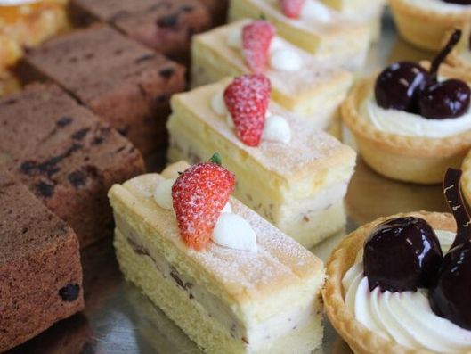 ケーキバイキング