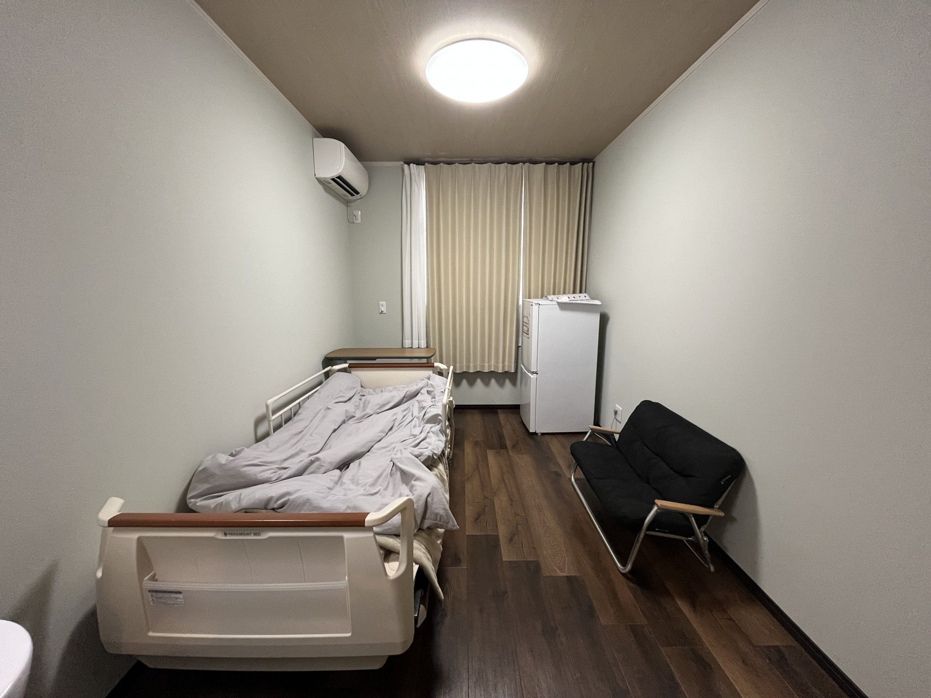 落ち着いた個室の様子