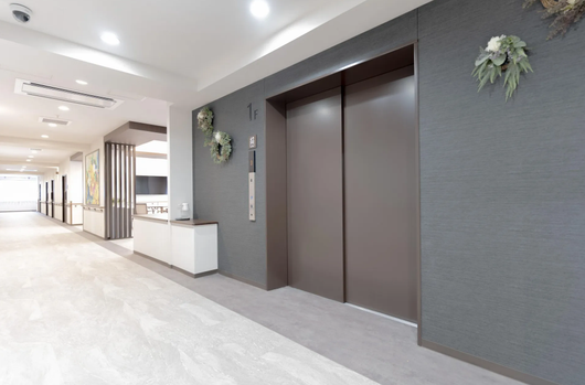 1階エレベーターホール