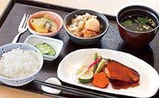 栄養バランスの取れた食事