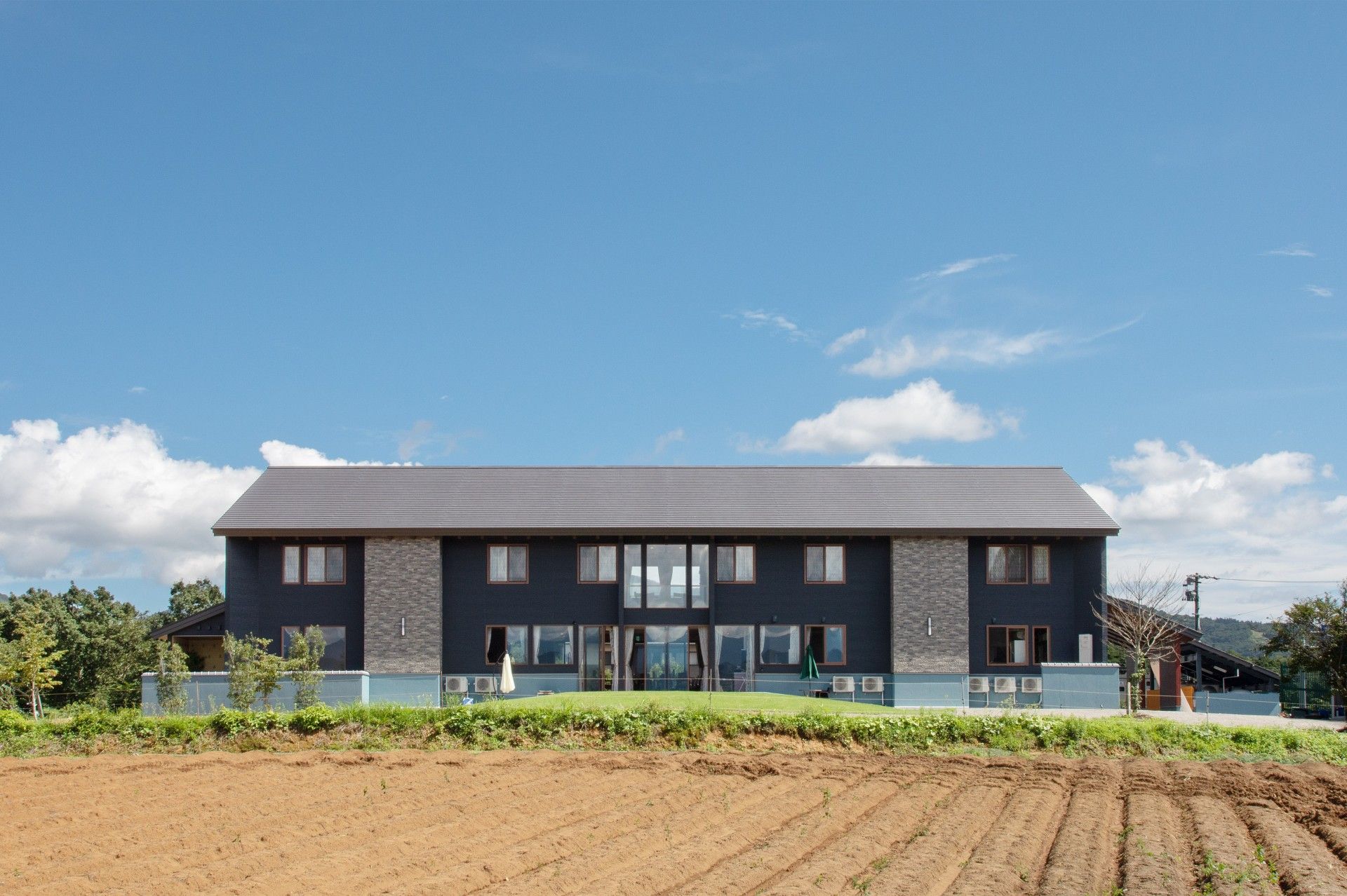 新築そうな住宅風景観