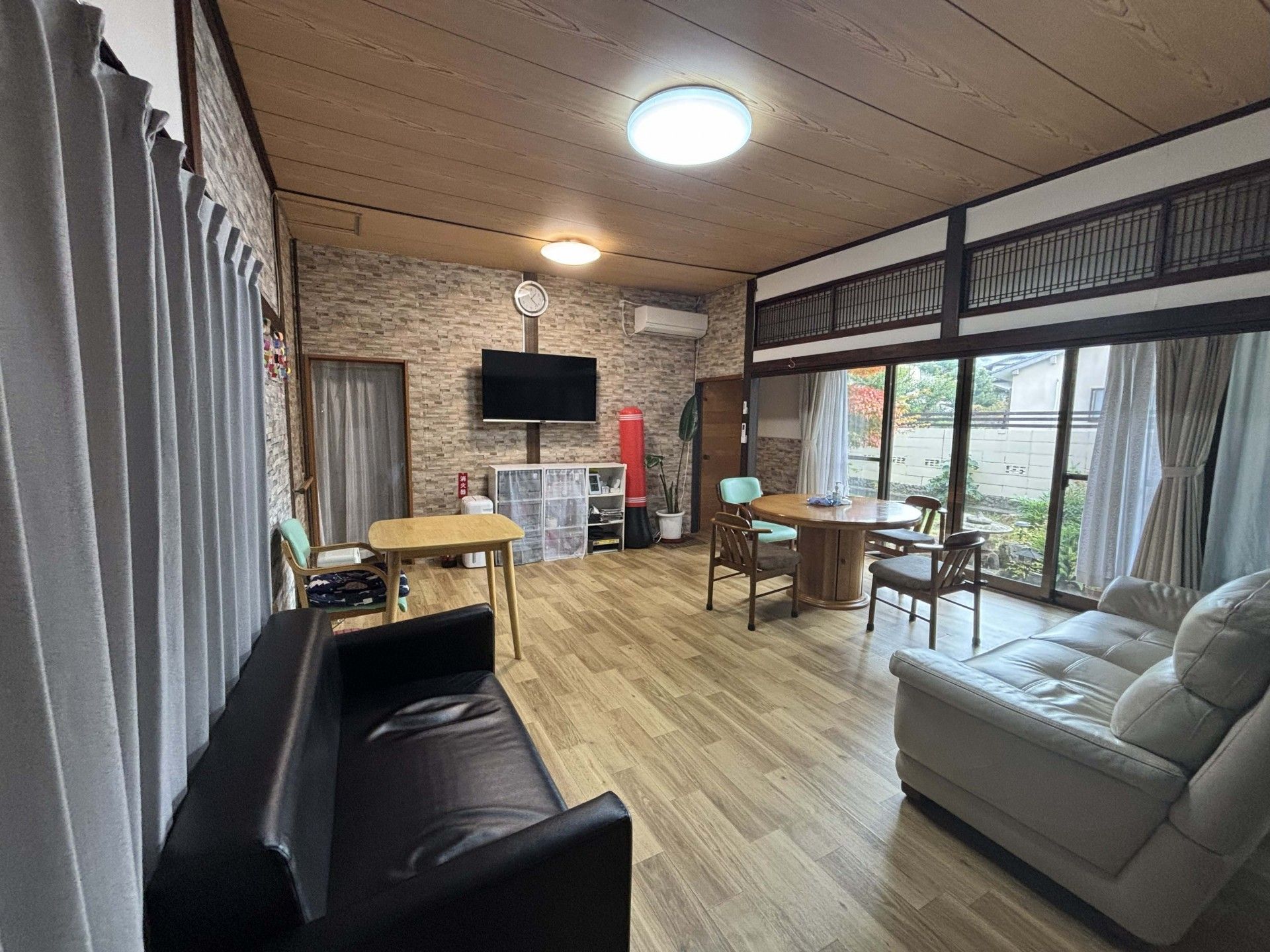 落ち着いた雰囲気のリビング