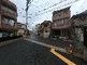 静かな住宅街の外観