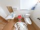 居室内の洗面台とトイレ設備